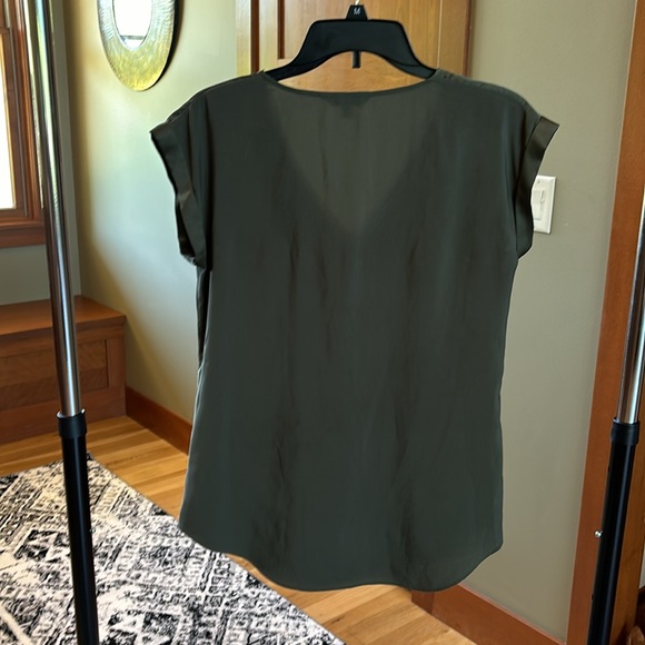 Express Cap Sleeve Blouse. V Neck Zipper Detail Sz Small Army Green - Picture 6 of 6